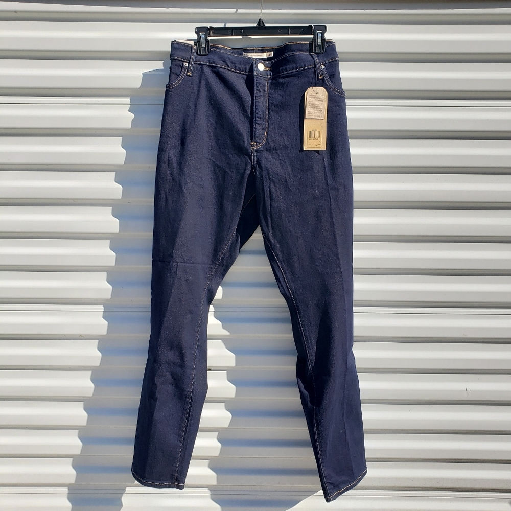 NWT Levi's 311 Shaping Skinny mid rise dark wash long length jeans Size 26W L